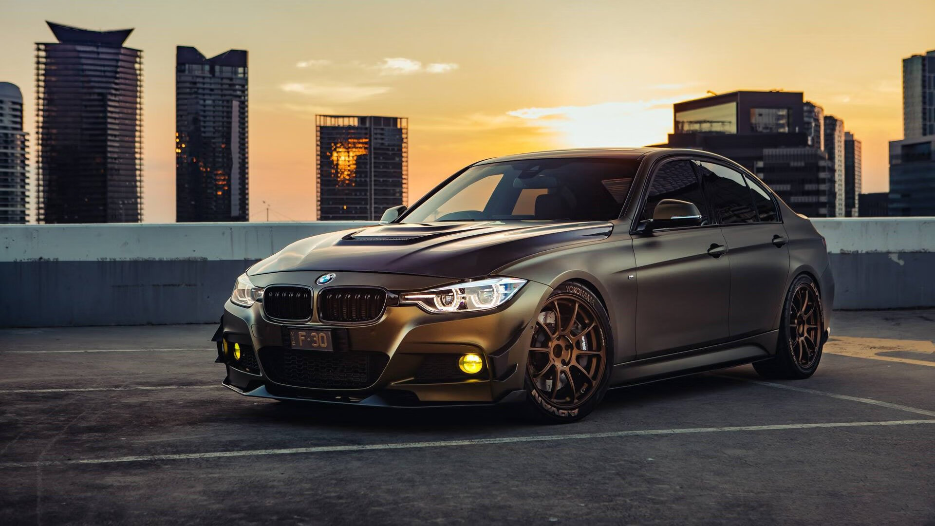 中澳接力前两棒胶着 状态接近巅峰，中澳握手