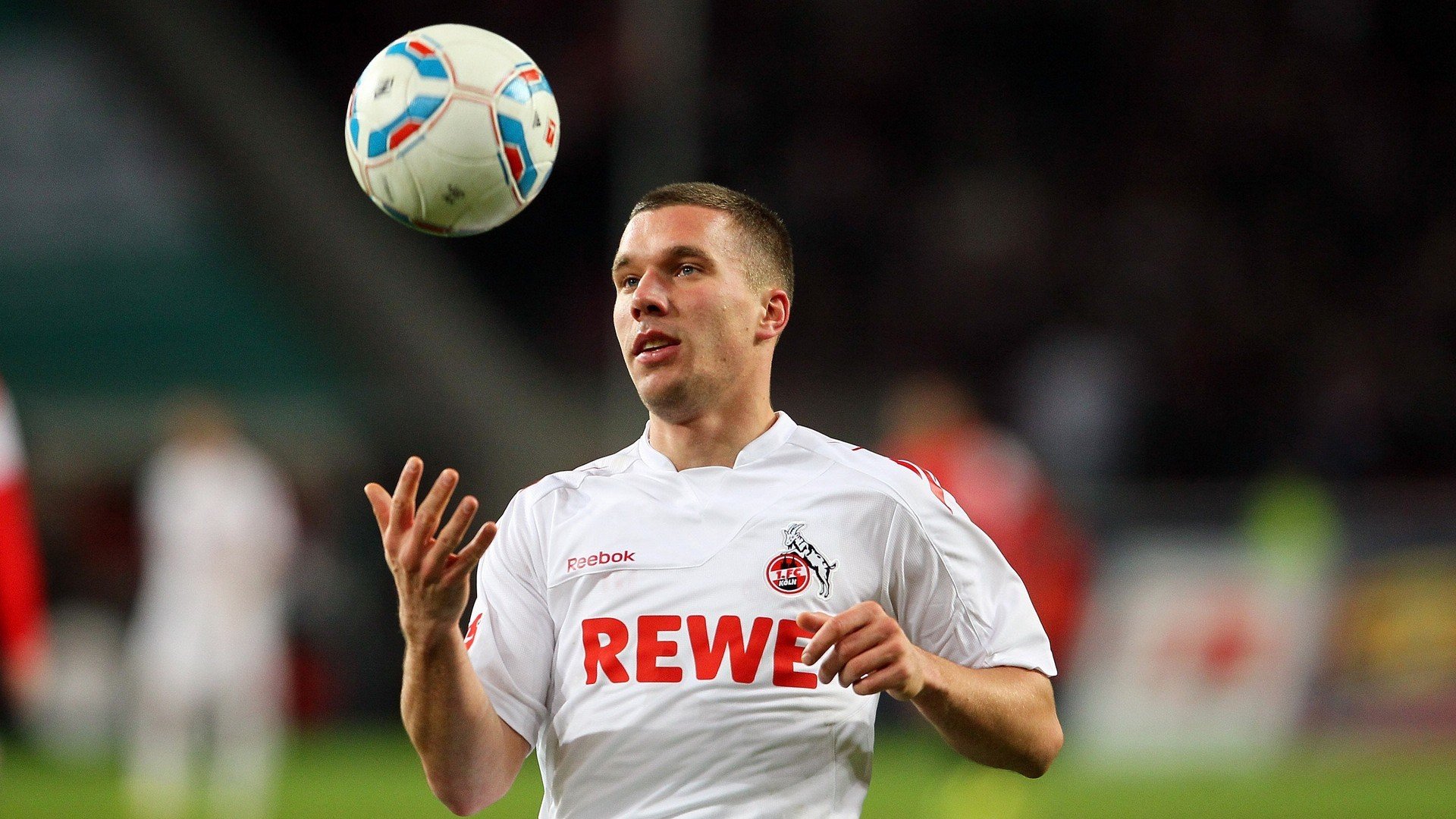 爱游戏网页版-_运动+艺术：用戏剧、舞蹈演绎激烈对抗_，戏剧性舞蹈剧目