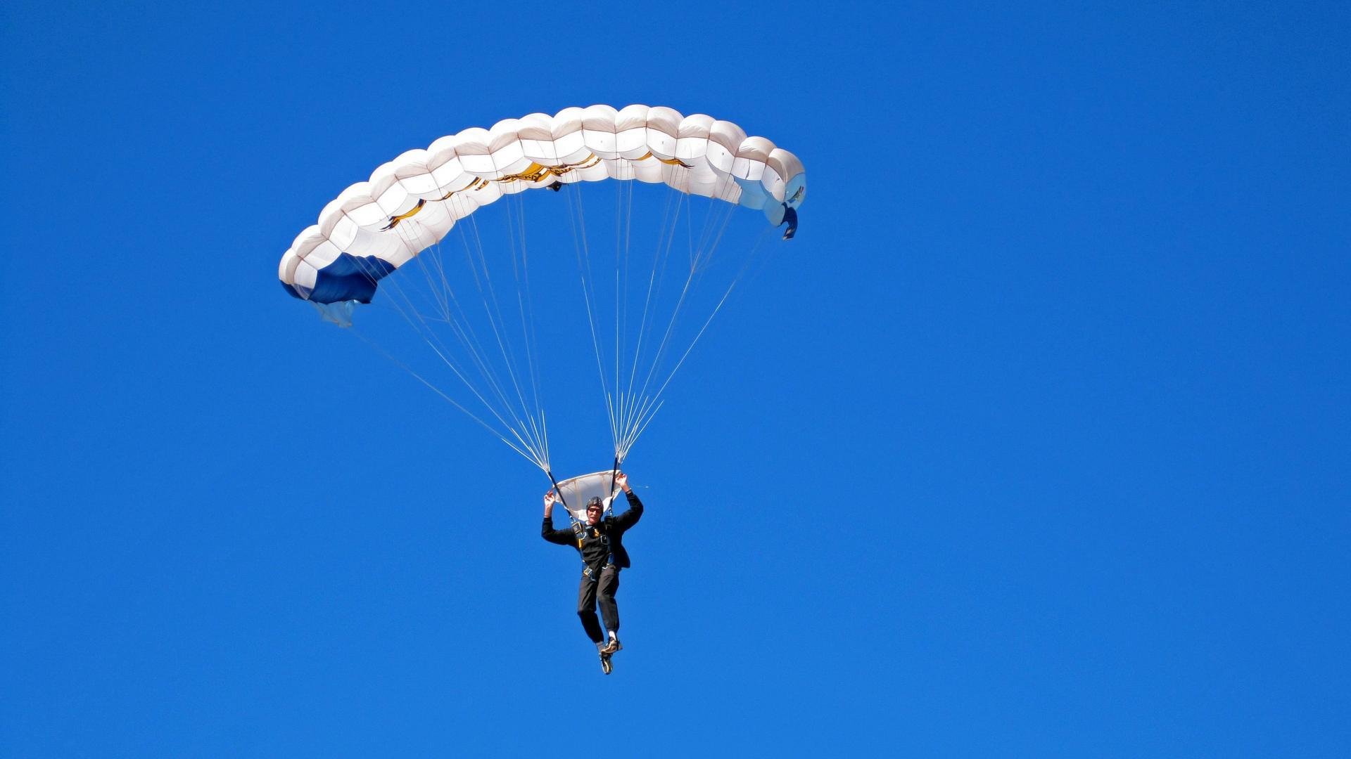 爱游戏平台-中国篮球裁判全国普及培训班圆满结束，裁判水平提升明显，中国篮球裁判国家级考试时间安排表